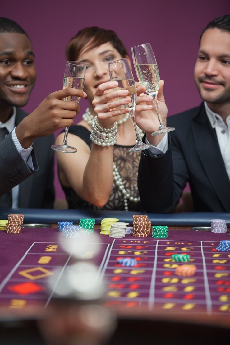 Meja Three Card Poker live dealer palamis77 dengan dealer profesional